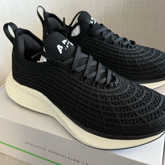 APL Black Athletic Shoes Womens Size 7.5 - Picture 2 of 2